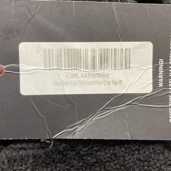 PrettyLittleThing NWT Black Knit Elasticated Hem Crop Top Size 14 - Picture 9 of 11